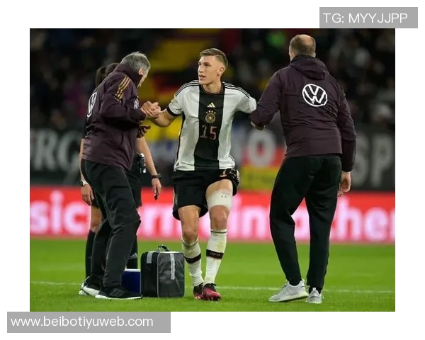 施洛特贝克对替补队友发声批评：仅踢三十分钟却未全力以赴令人失望